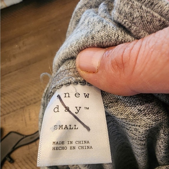 A New Day Heather Gray leggings size small - Picture 3 of 3